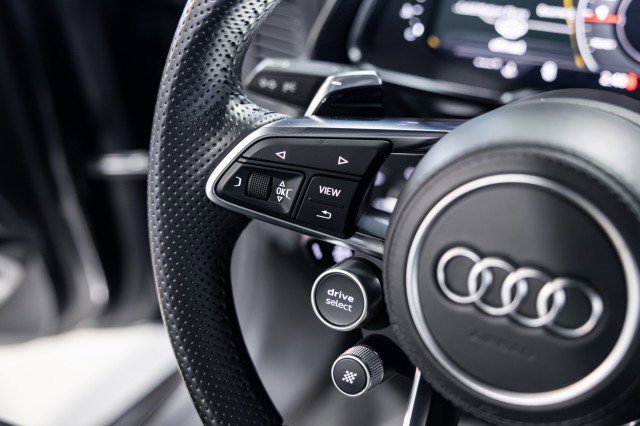 Used 2017 Audi R8 V10 plus image 17