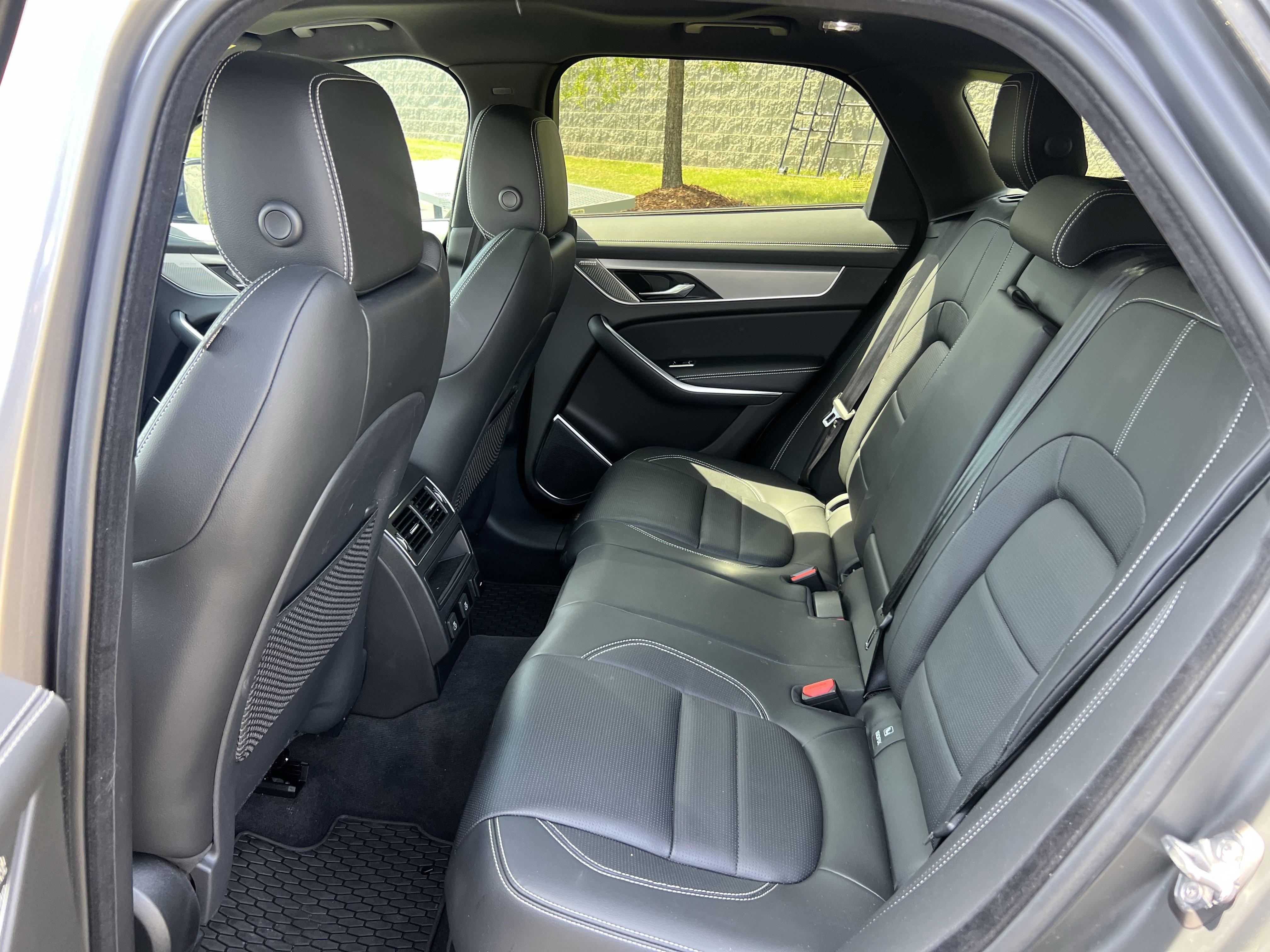 Used 2025 Jaguar F-PACE R-Dynamic S image 30