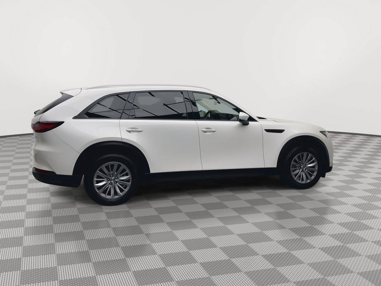Certified 2024 MAZDA CX-90 3.3 Turbo w/ Preferred Plus AWD/4WD image 40