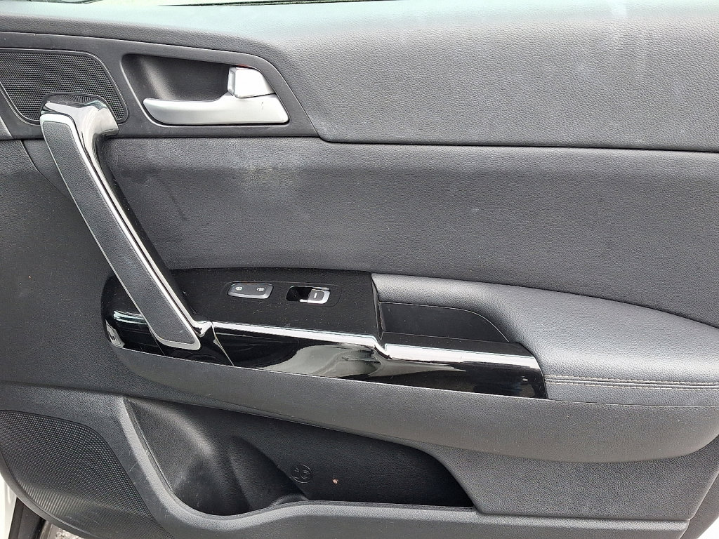 Used 2022 Kia Sportage Nightfall Edition w/ Nighfall AWD Premium Package image 10