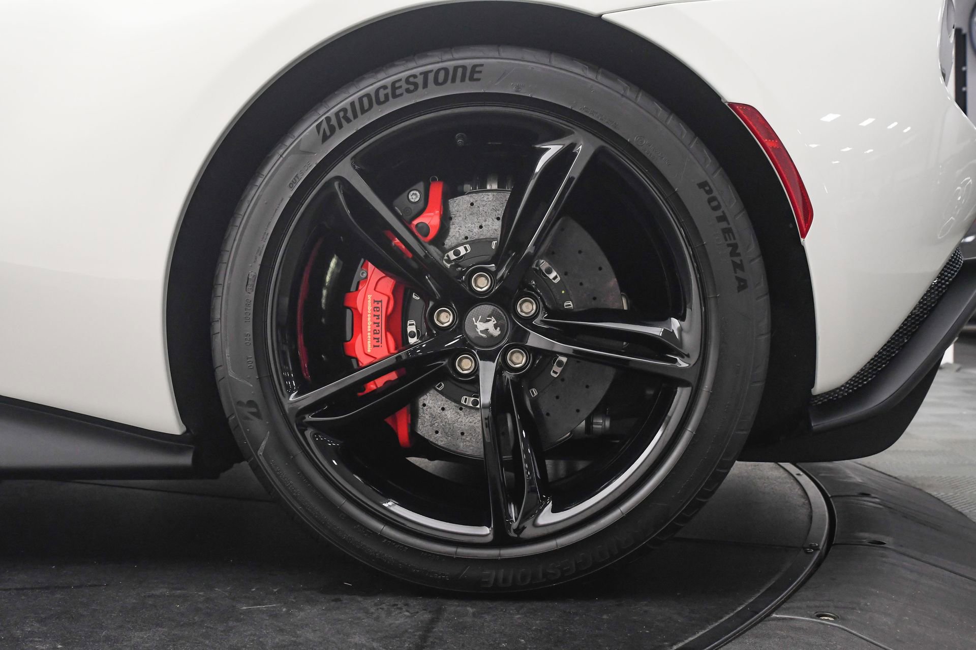 Used 2025 Ferrari 296 GTB image 33