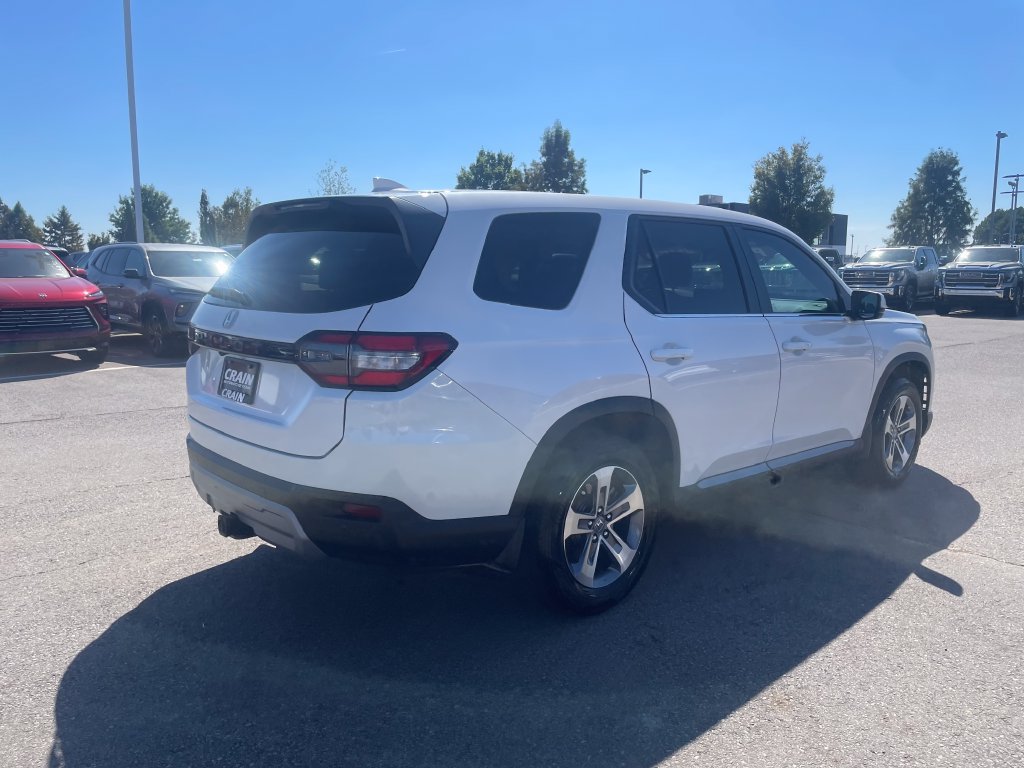 Used 2025 Honda Pilot EX-L image 6