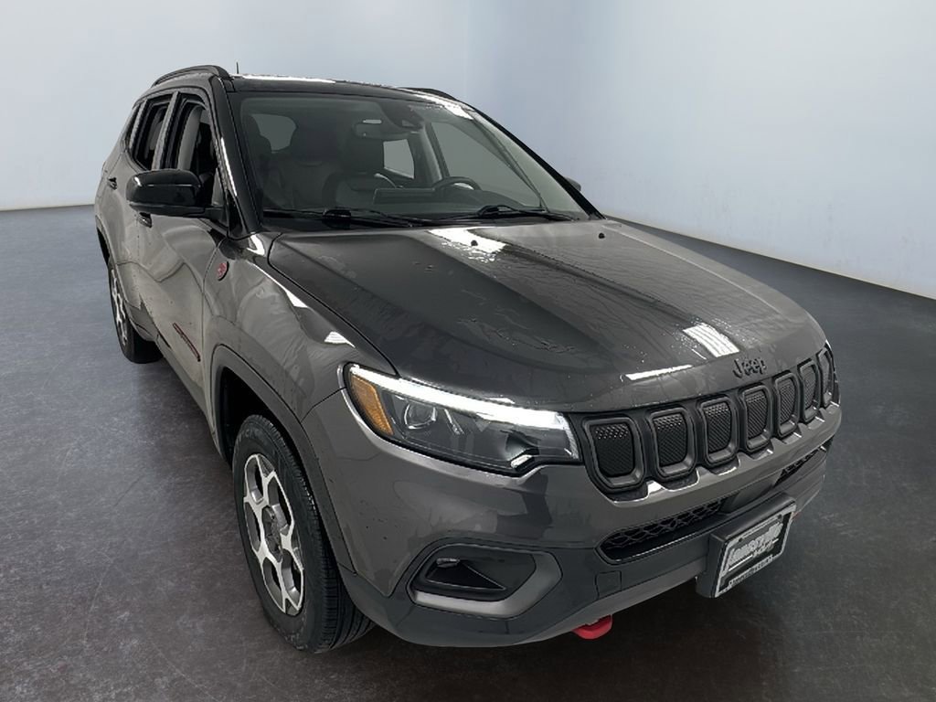 Used 2022 Jeep Compass Trailhawk w/ Trailhawk Elite Group image 1