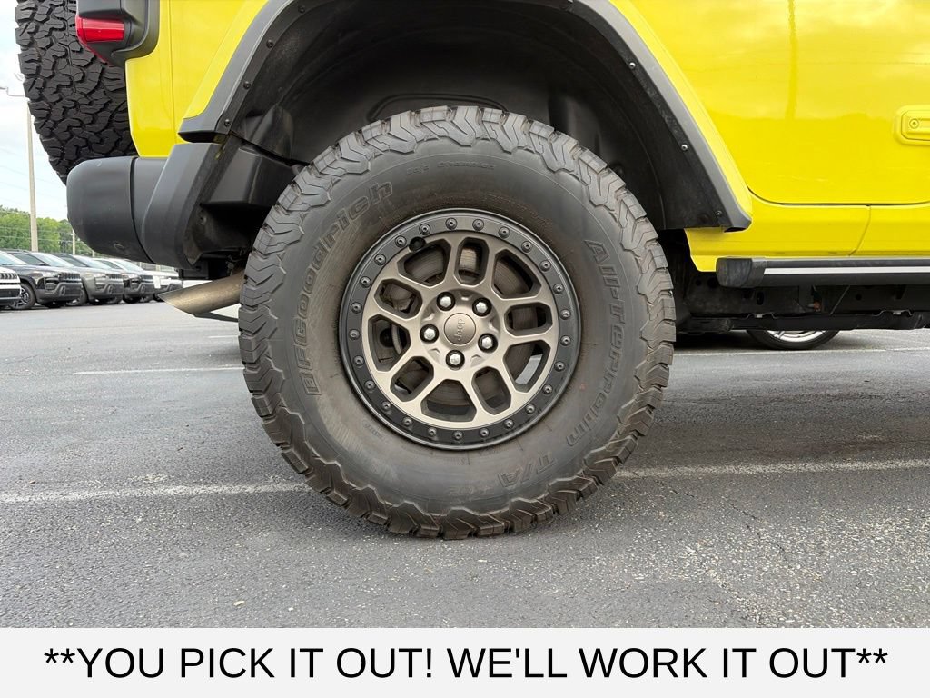Used 2023 Jeep Wrangler Unlimited Rubicon 392 w/ Xtreme Recon 35" Tire Package AWD/4WD image 7