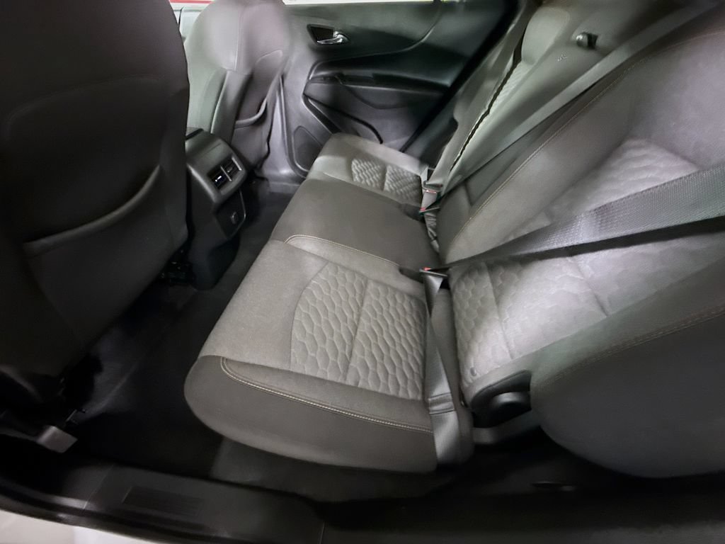 Used 2018 Chevrolet Equinox LT AWD/4WD image 26