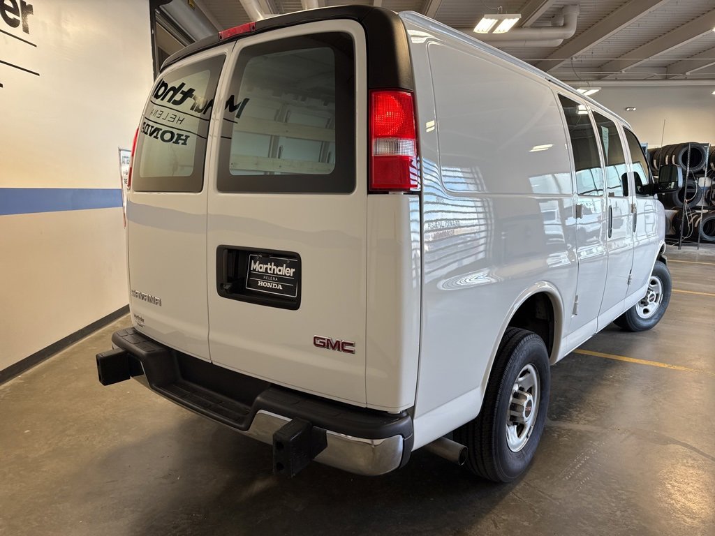 Used 2023 GMC Savana 2500 w/ Driver Convenience Package image 5