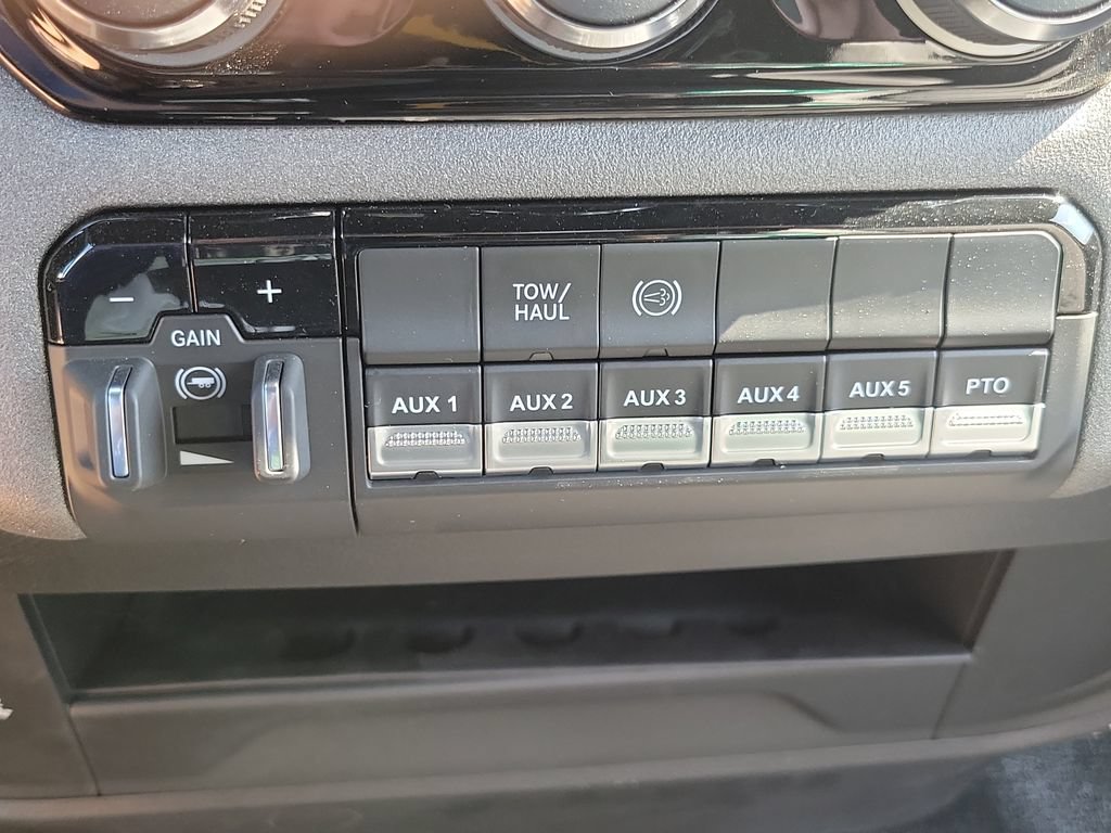 New 2027 RAM 5500 Tradesman AWD/4WD image 21
