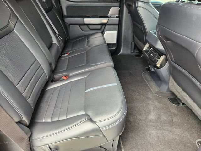 Used 2026 Ford F250 Platinum AWD/4WD image 31