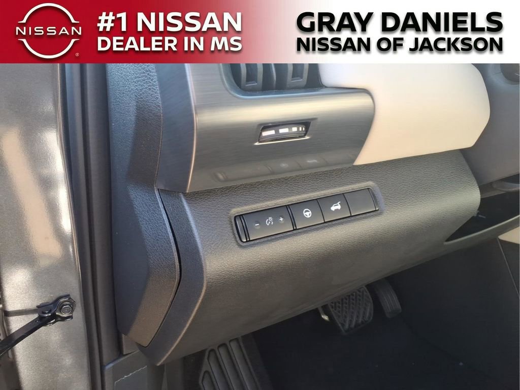 New 2026 Nissan Pathfinder SL image 13