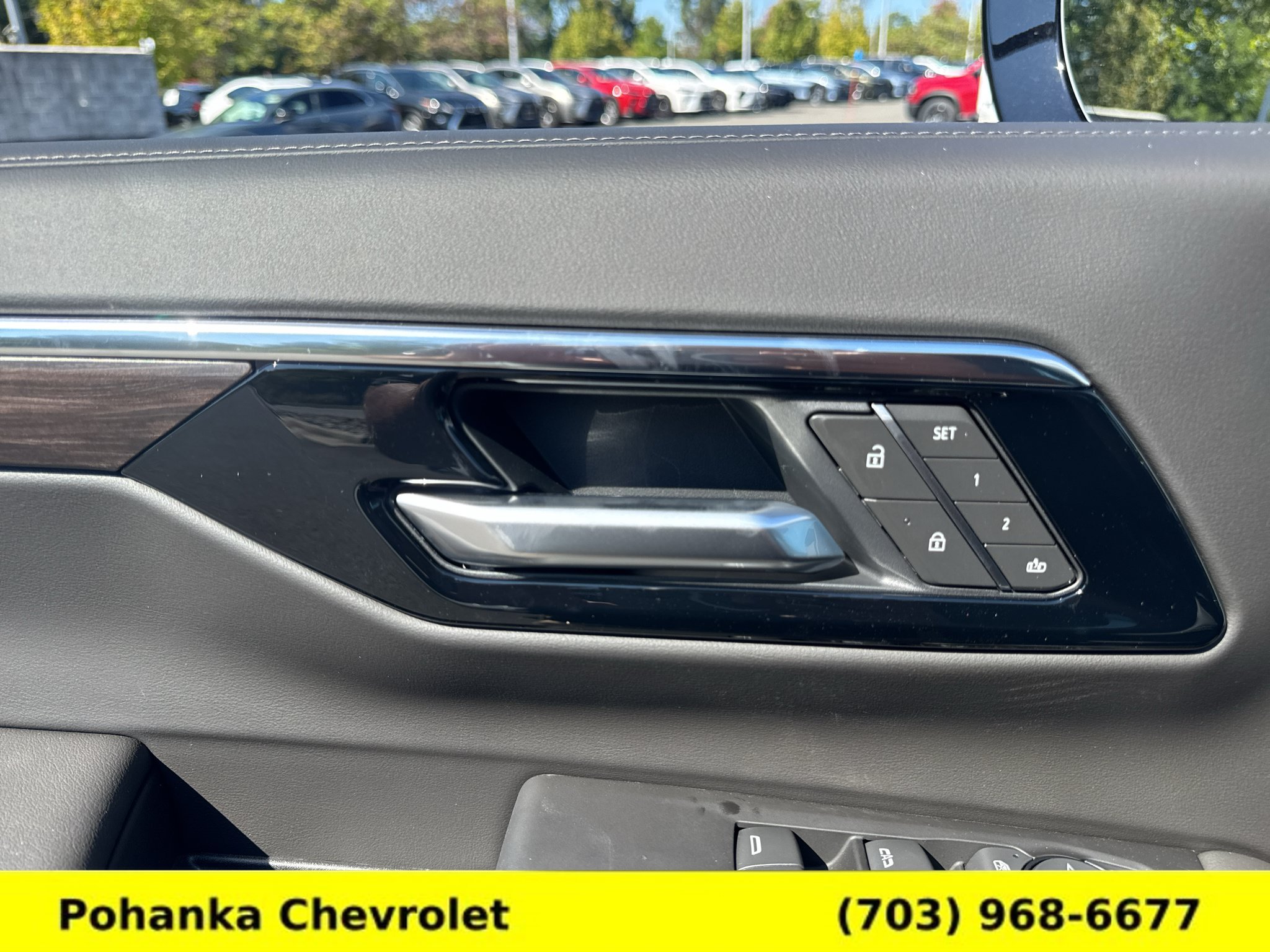 New 2026 Chevrolet Suburban Z71 w/ Z71 Off-Road Package AWD/4WD image 25