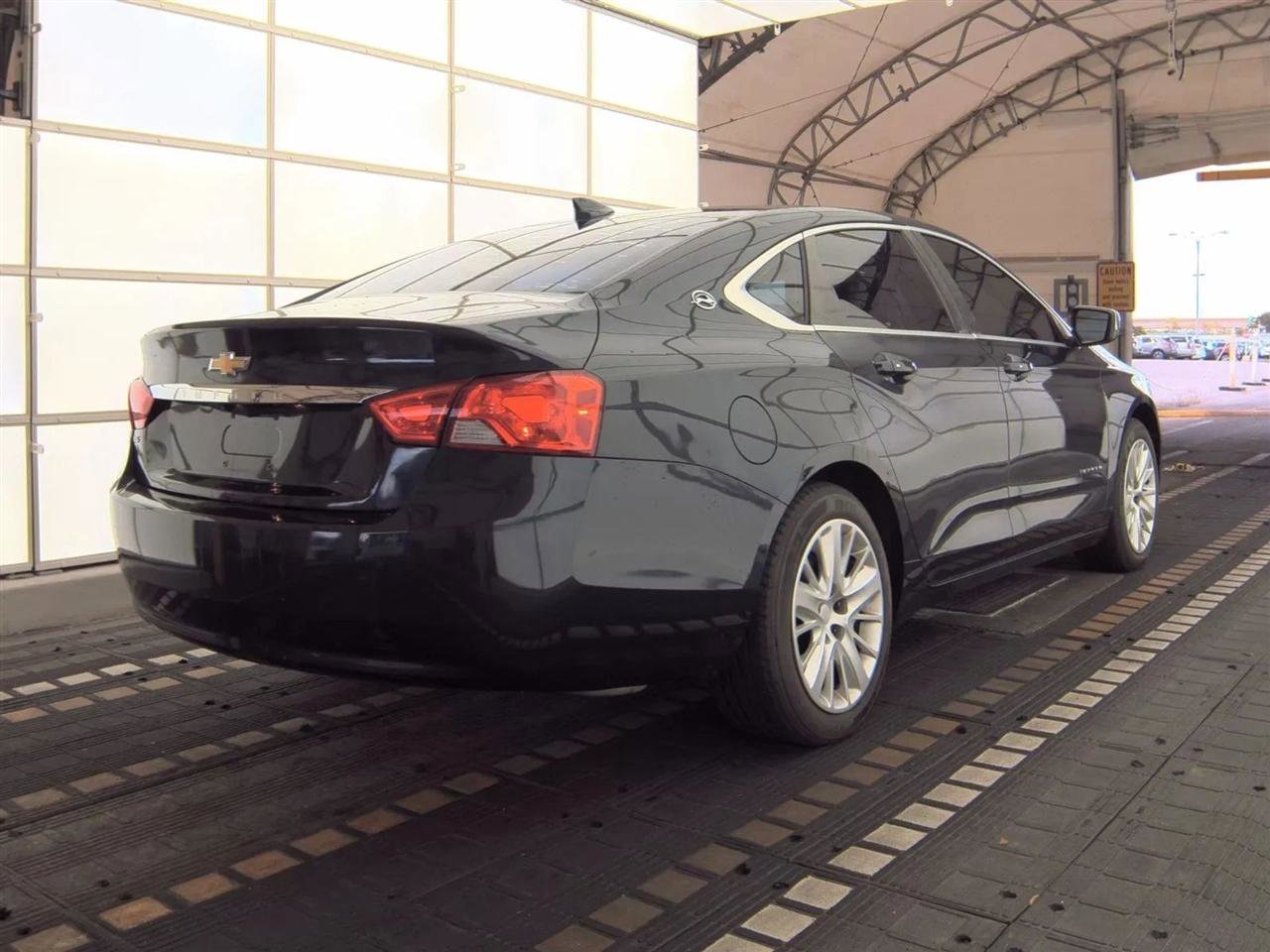 Used 2018 Chevrolet Impala LS FWD image 5