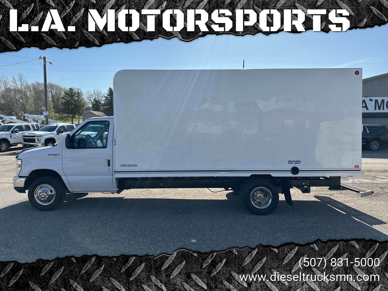 Used 2017 Ford E-350 and Econoline 350 Super Duty w/ Exterior Upgrade Package image 1