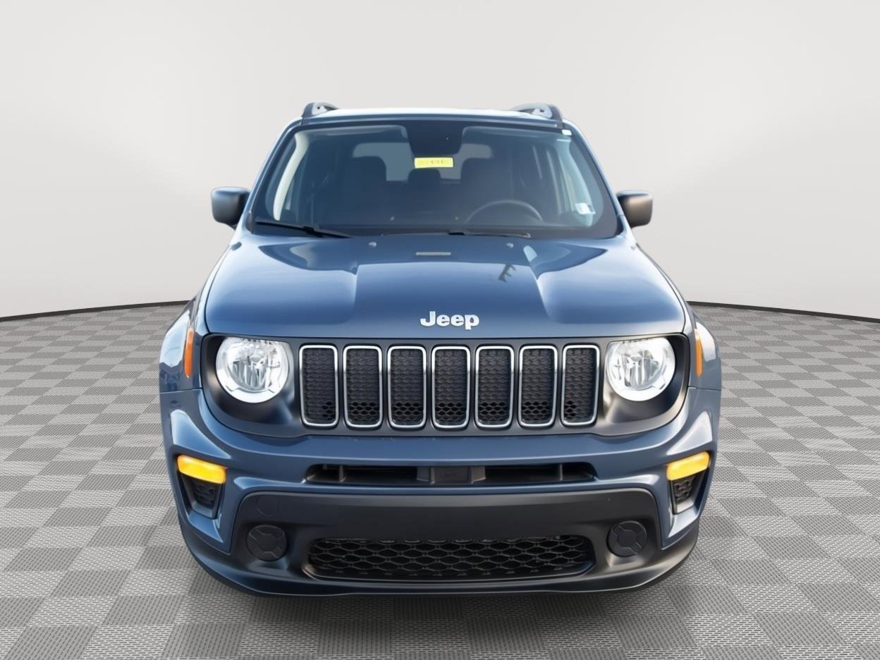 Used 2020 Jeep Renegade Sport w/ Sport Appearance Group image 2