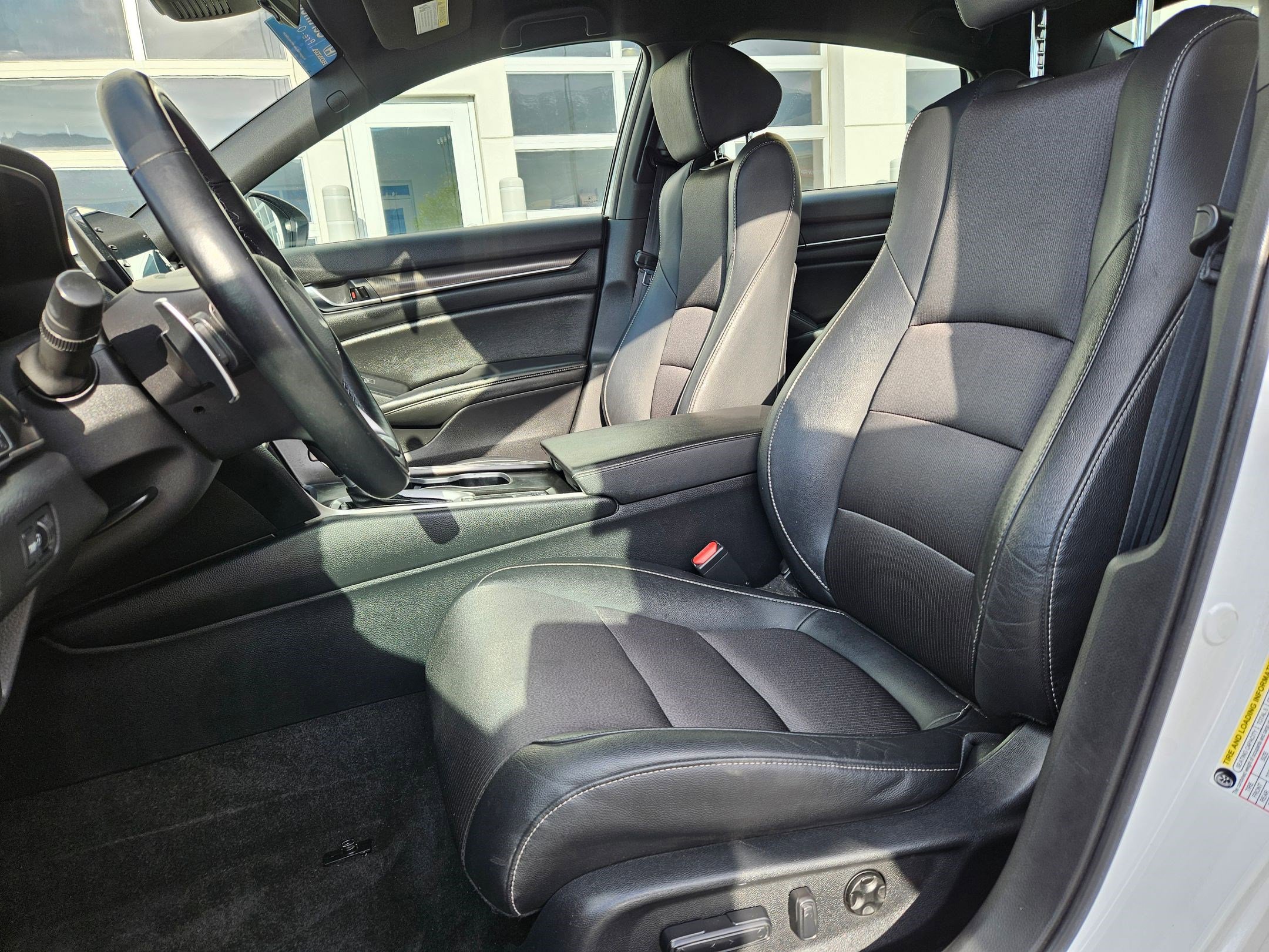 Used 2019 Honda Accord Sport image 17