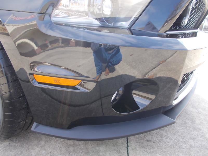 Used 2011 Ford Mustang Shelby GT500 w/ SVT Performance Pkg image 32