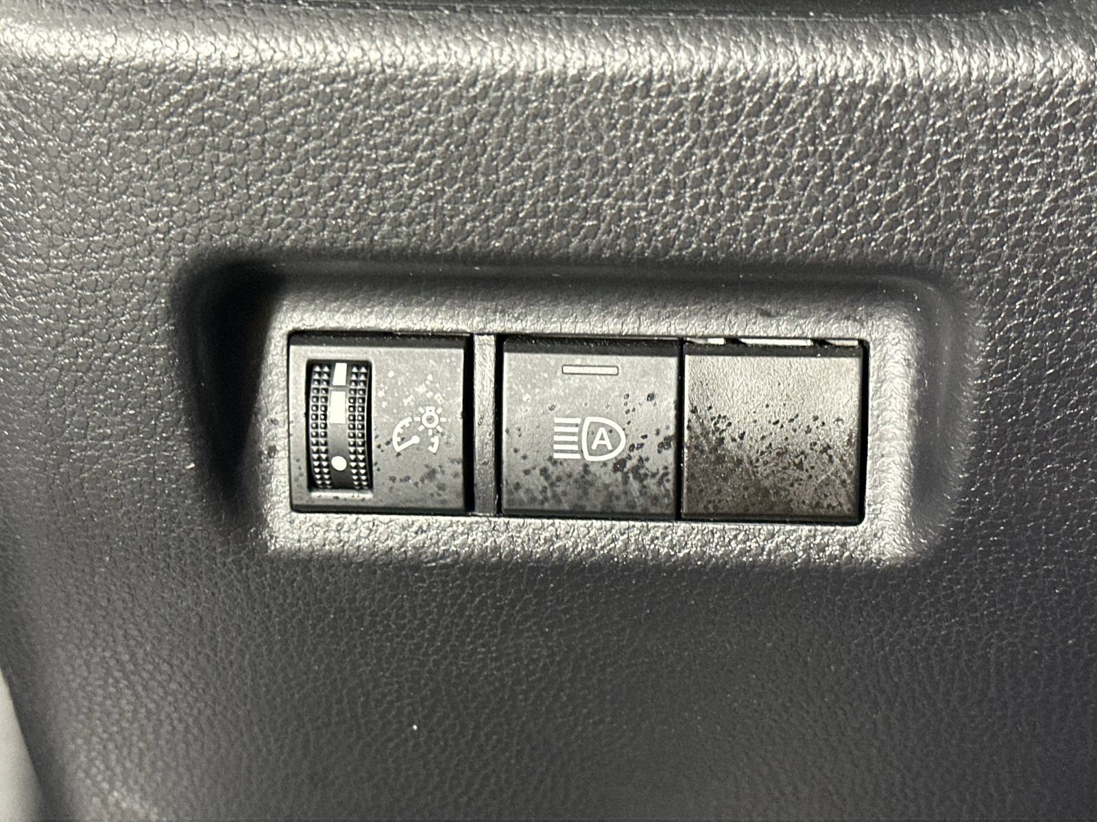Used 2024 Toyota RAV4 LE FWD image 18