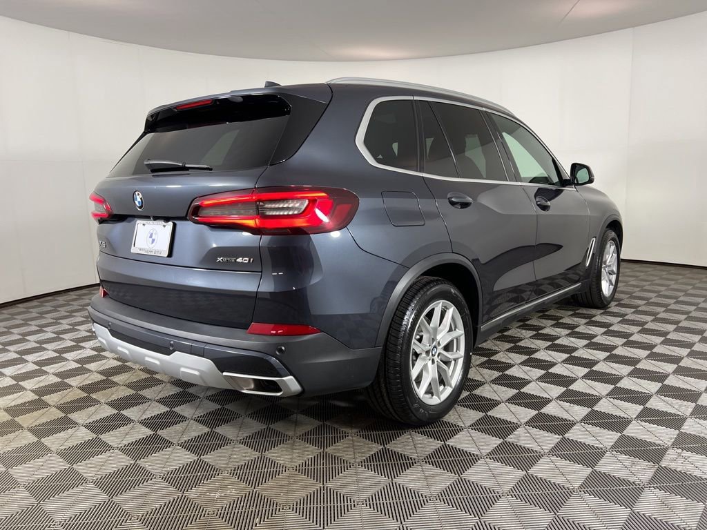 Used 2022 BMW X5 xDrive40i AWD/4WD image 4