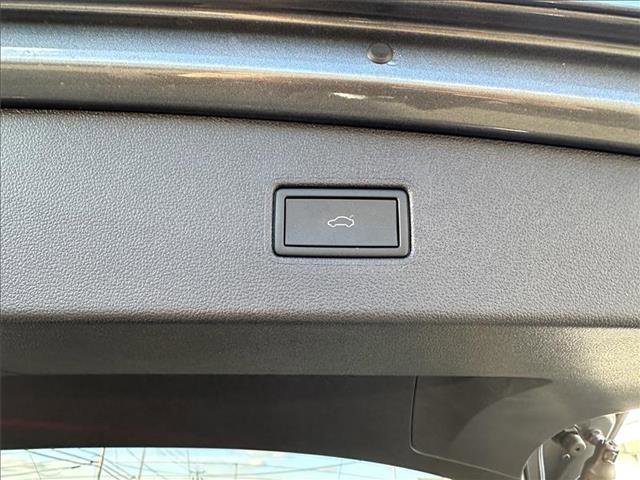 New 2024 Volkswagen Tiguan SE R-Line AWD/4WD image 7