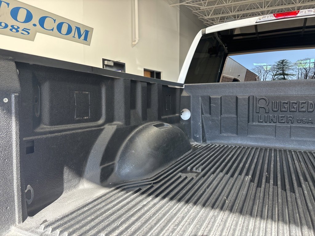 Used 2024 Ford F150 XLT w/ XLT Black Appearance Package image 10