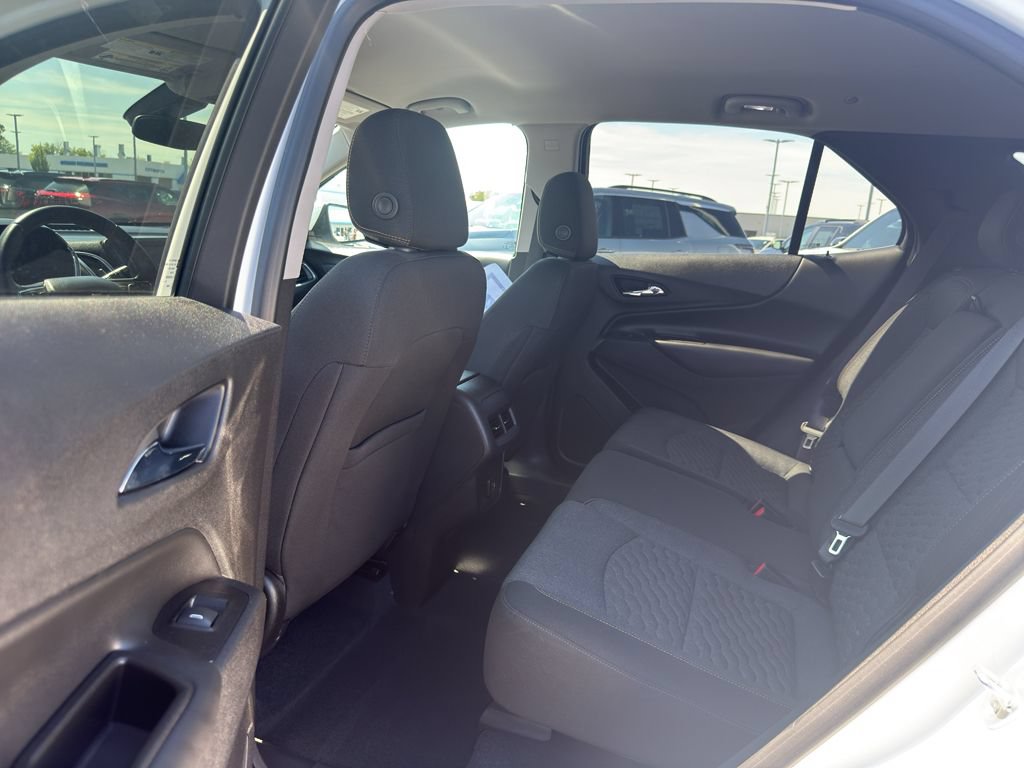 Used 2020 Chevrolet Equinox LT AWD/4WD image 29