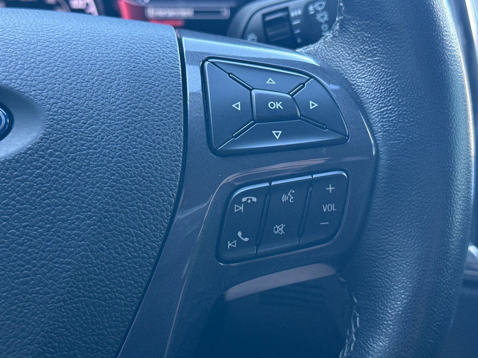 Used 2022 Ford Ranger Lariat w/ Equipment Group 501A High image 27