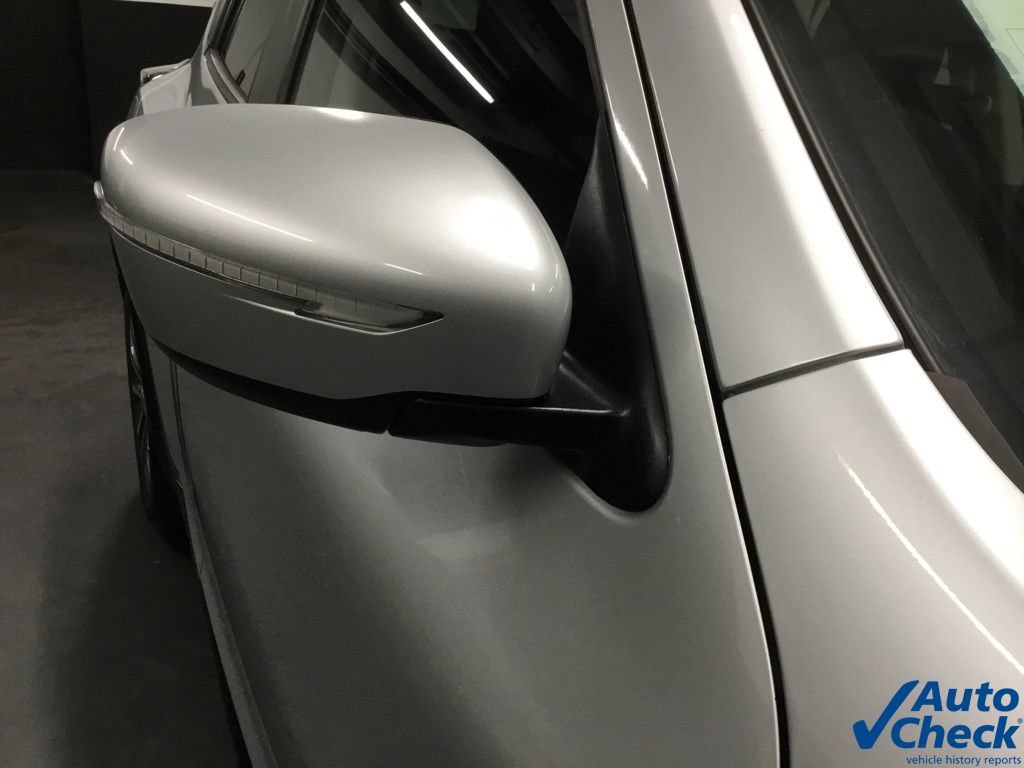 Used 2017 Nissan Juke SV AWD/4WD image 16