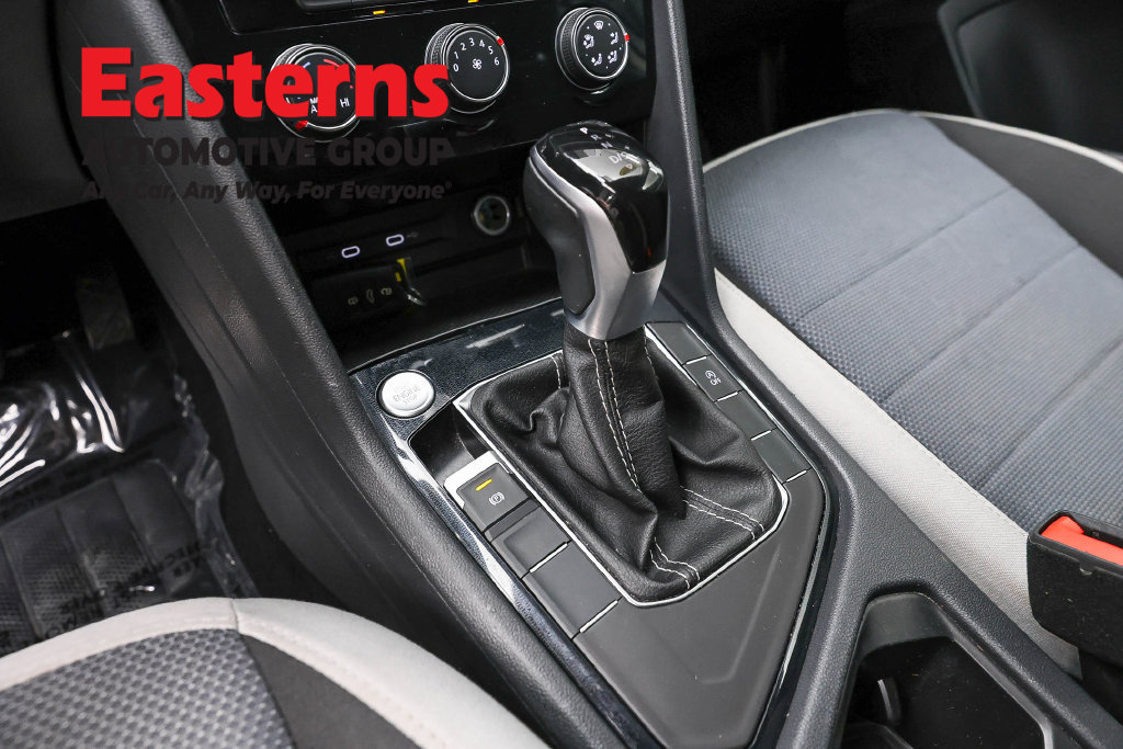 Used 2025 Volkswagen Taos S FWD image 13
