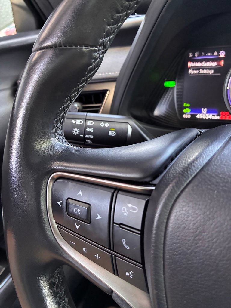 Used 2023 Lexus UX 250h AWD w/ Accessory Package (Z2) image 29