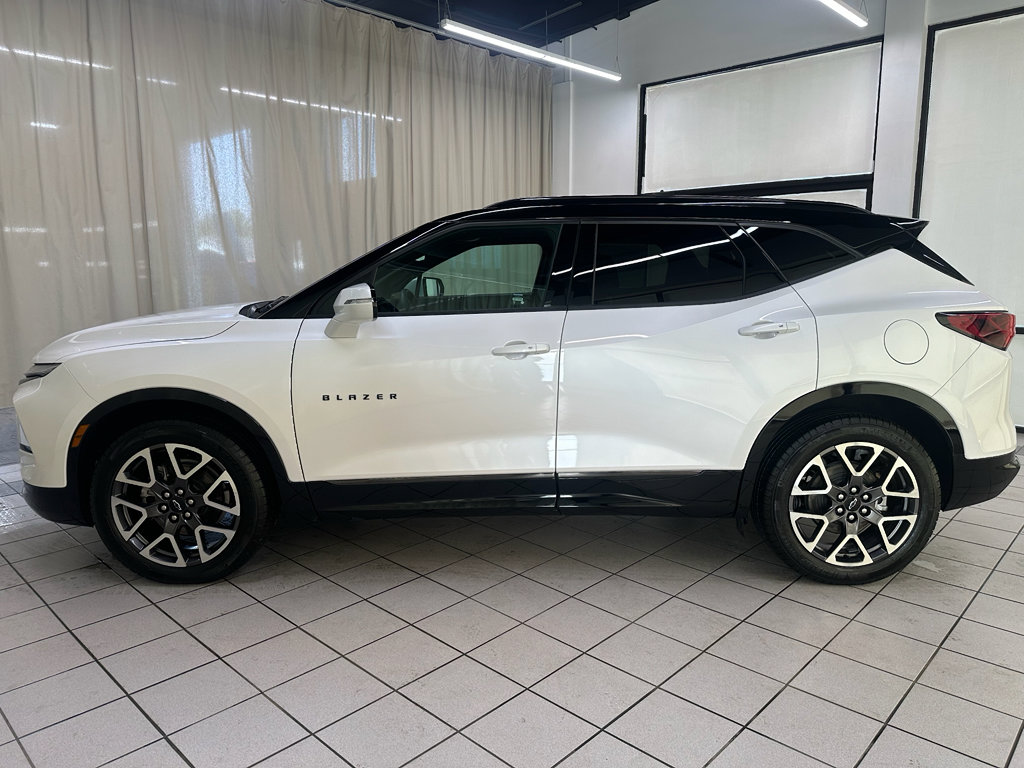 Certified 2025 Chevrolet Blazer RS w/ Enhanced Convenience Package AWD/4WD image 10
