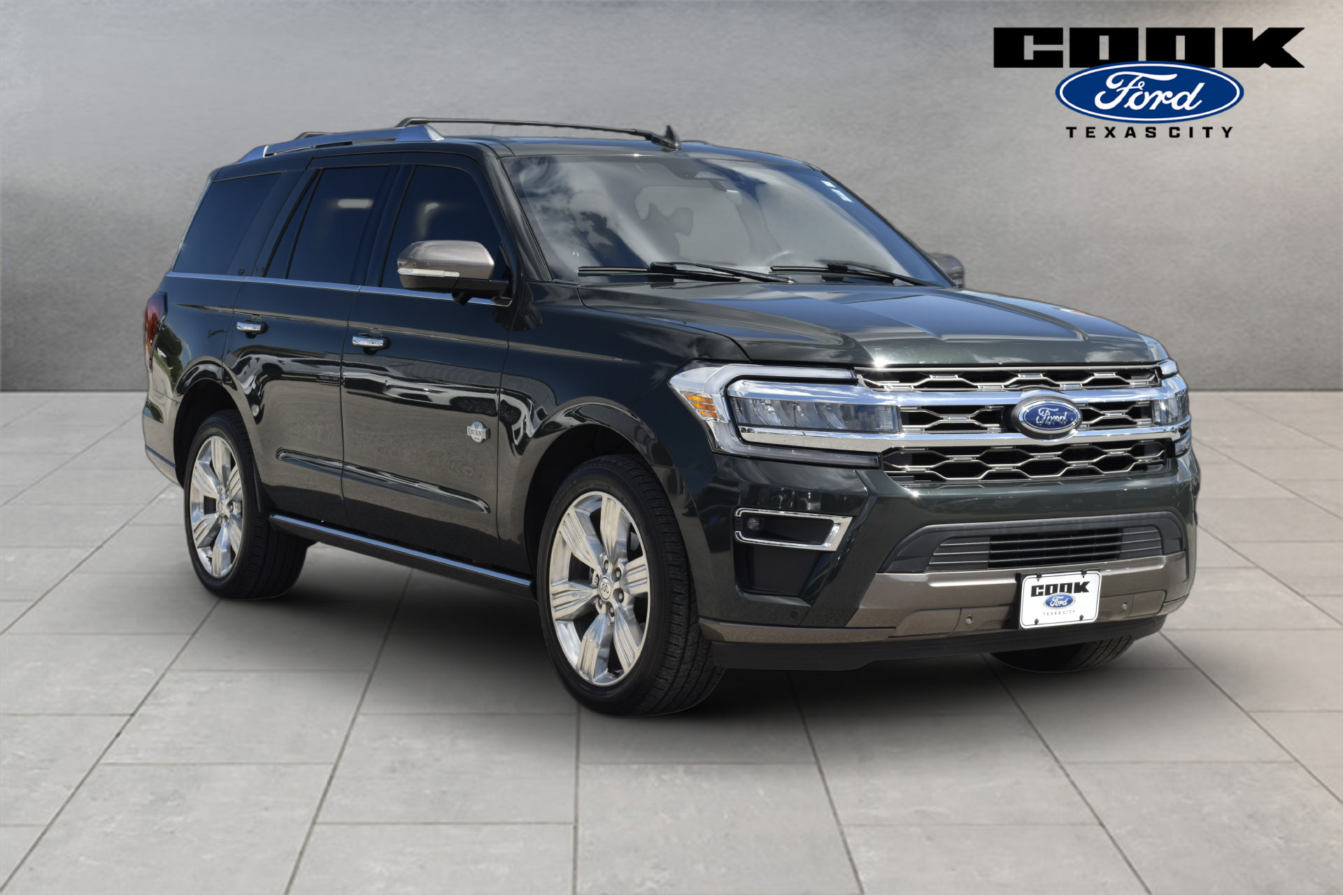 Used 2023 Ford Expedition King Ranch RWD image 2