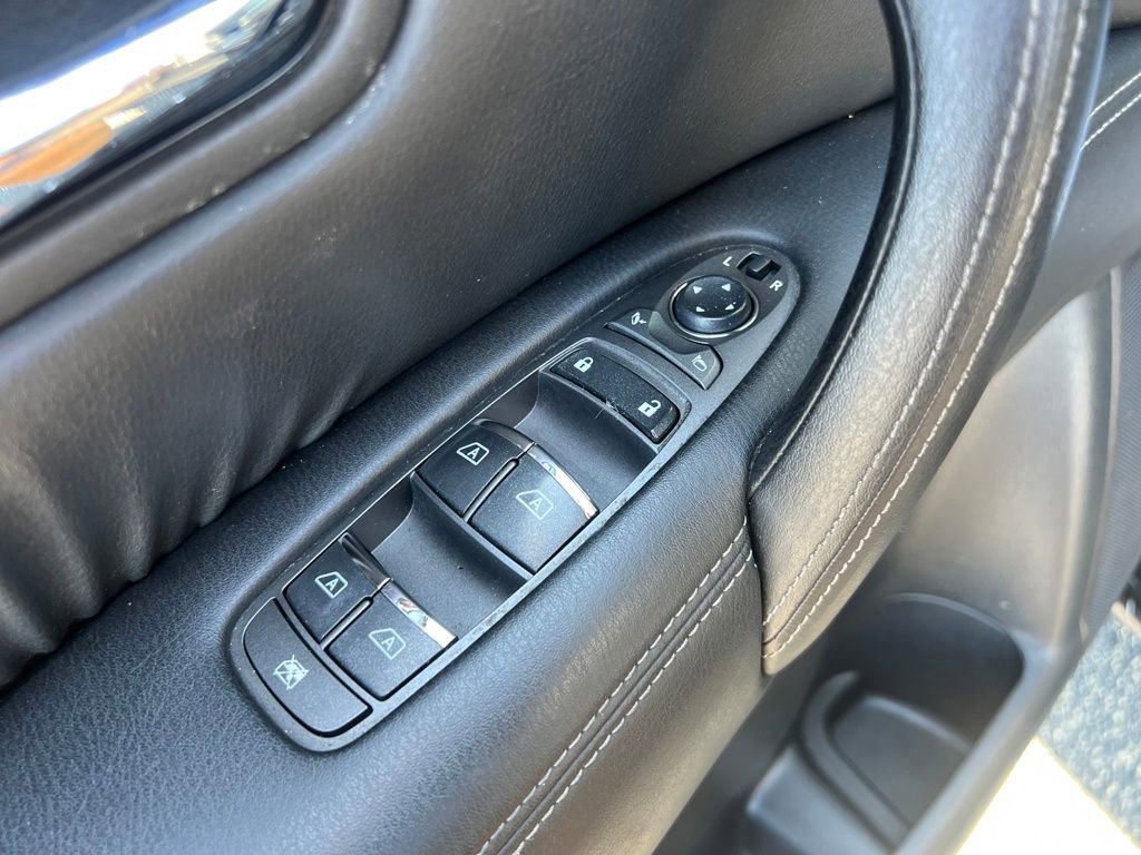 Used 2019 Nissan Armada SL w/ Premium Package image 13