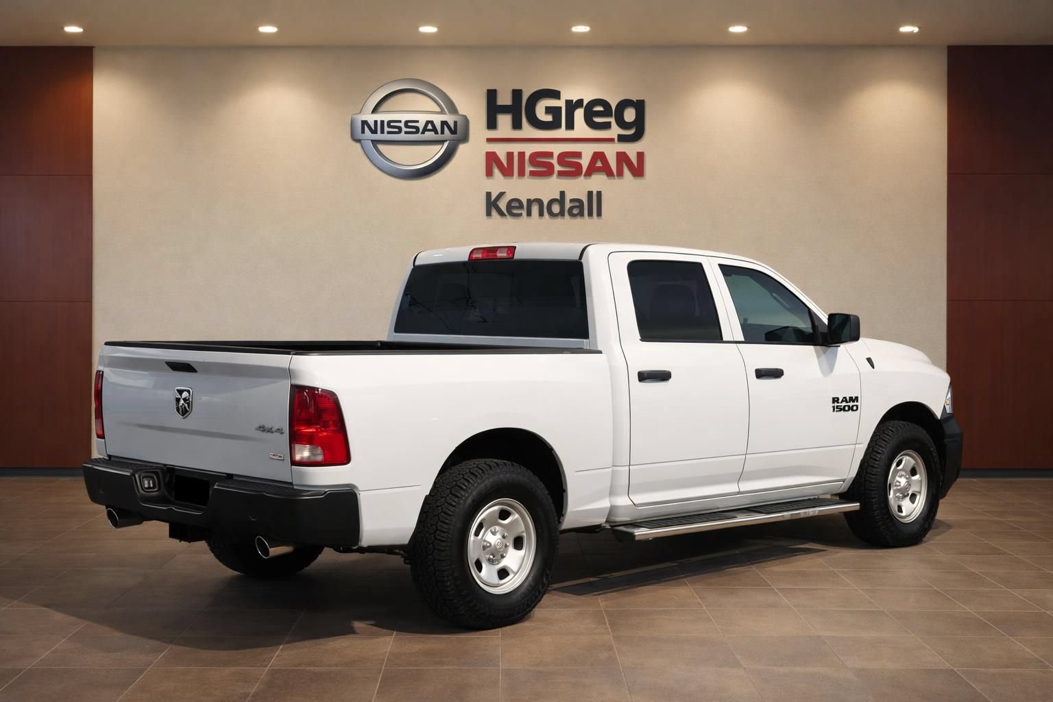 Used 2018 RAM 1500 Tradesman w/ Popular Equipment Group AWD/4WD image 4