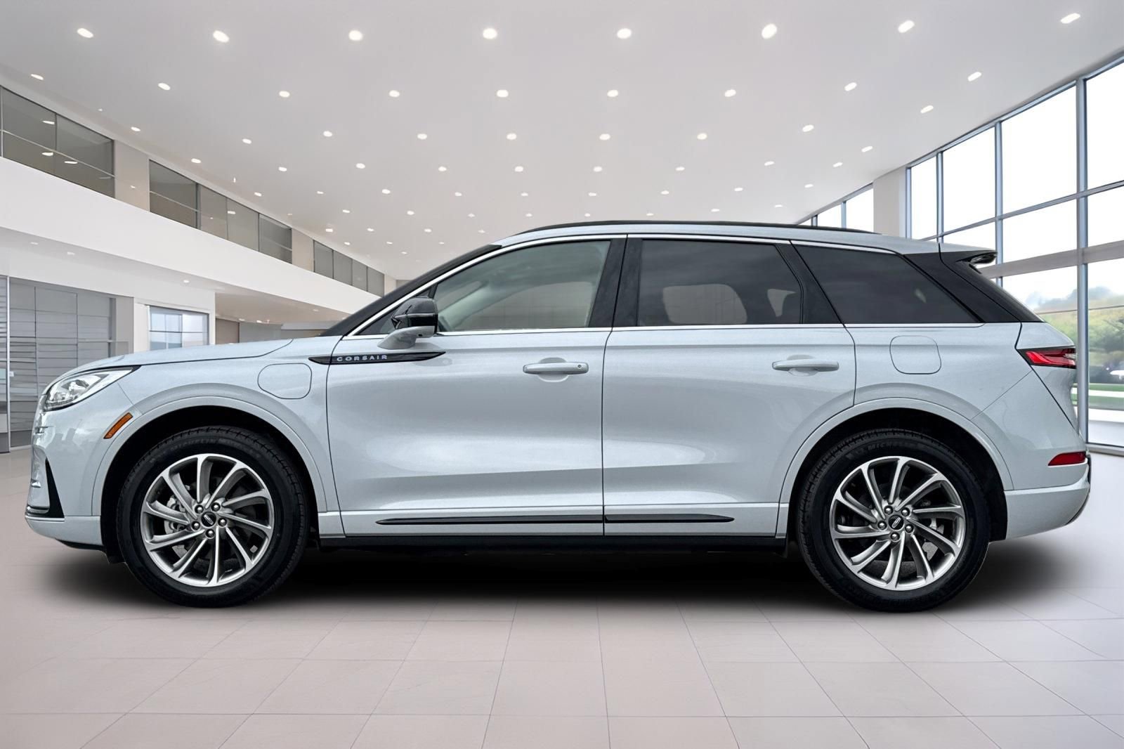 Certified 2025 Lincoln Corsair Grand Touring w/ Equipment Group 301A image 7