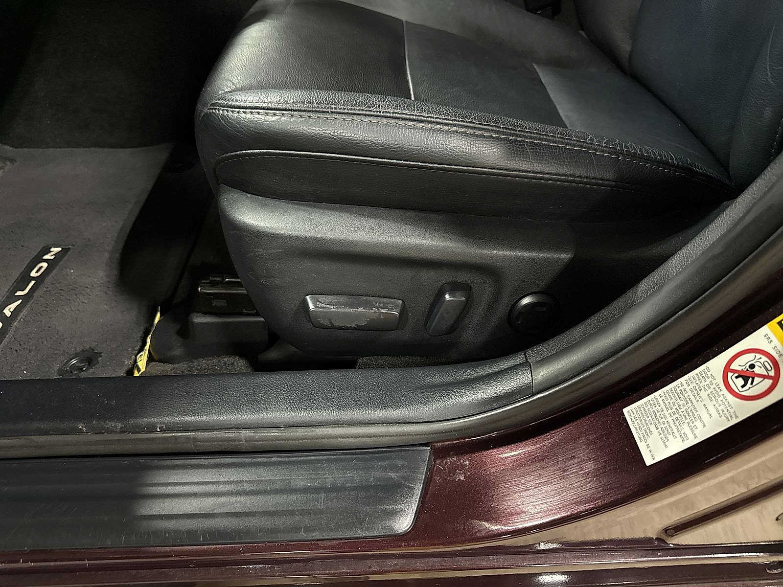 Used 2015 Toyota Avalon XLE Touring FWD image 23