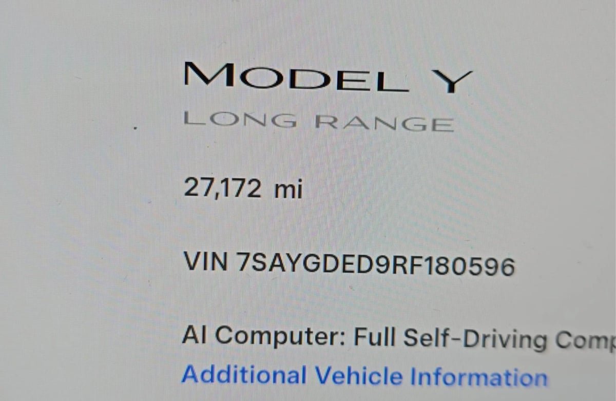 Used 2024 Tesla Model Y Long Range RWD image 4