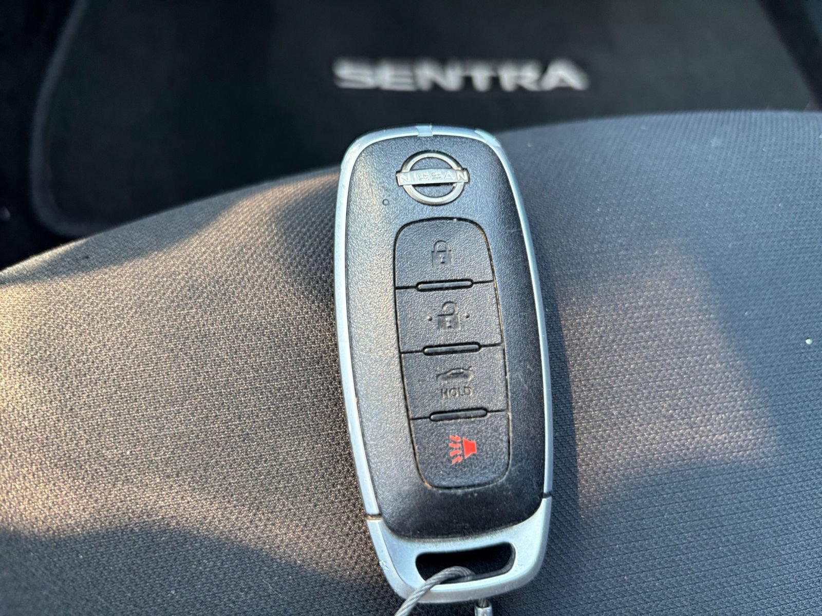 Used 2025 Nissan Sentra SV FWD image 18