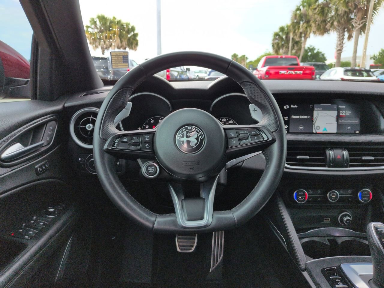 Used 2023 Alfa Romeo Stelvio Sprint RWD image 11