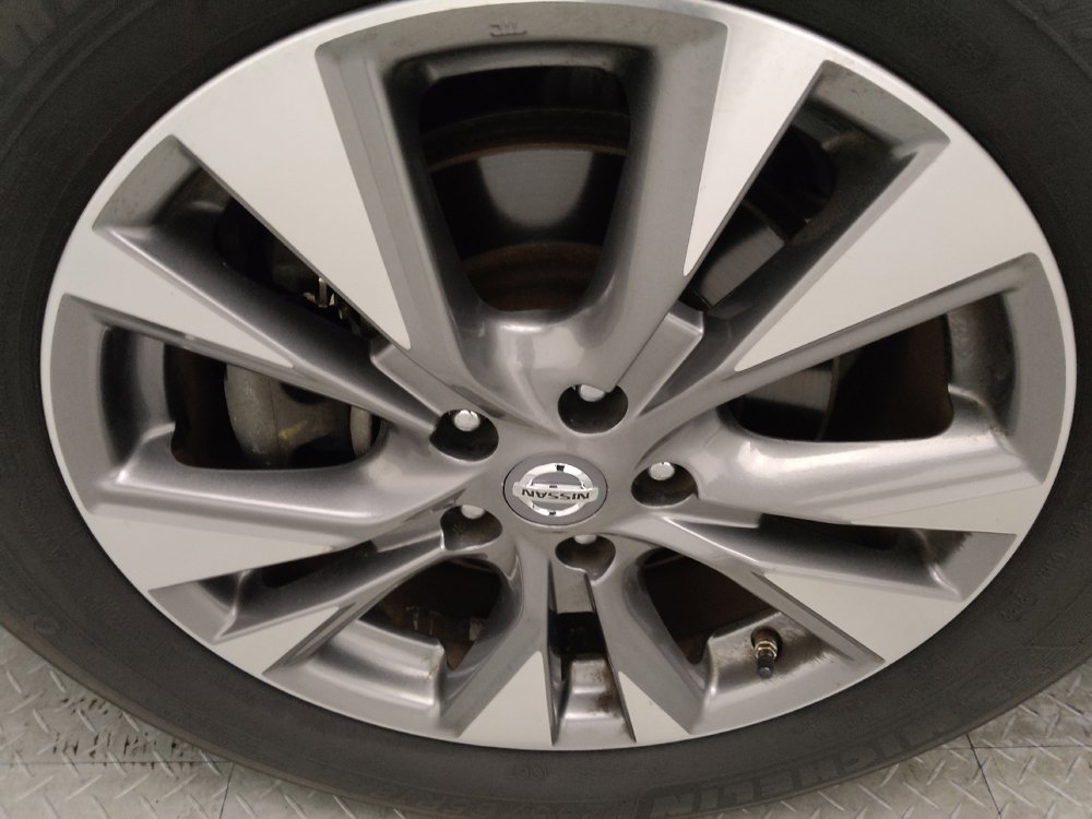Used 2017 Nissan Murano SV image 31