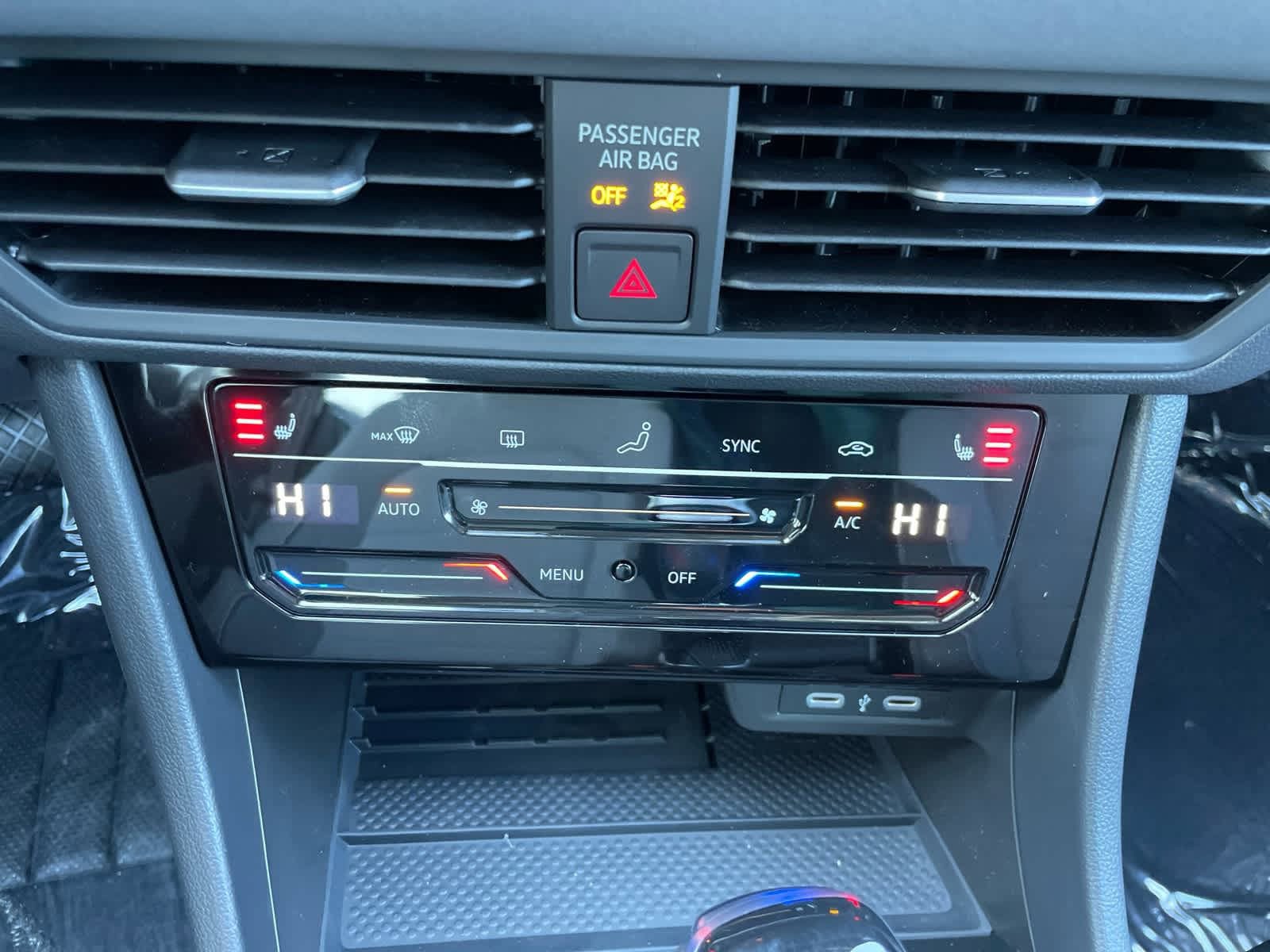 New 2026 Volkswagen Jetta SE FWD image 37