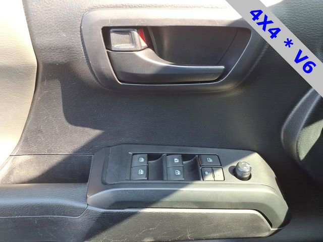 Used 2021 Toyota Tacoma SR AWD/4WD image 11