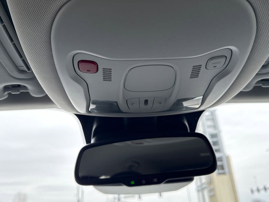 Used 2021 Jeep Renegade Limited image 35