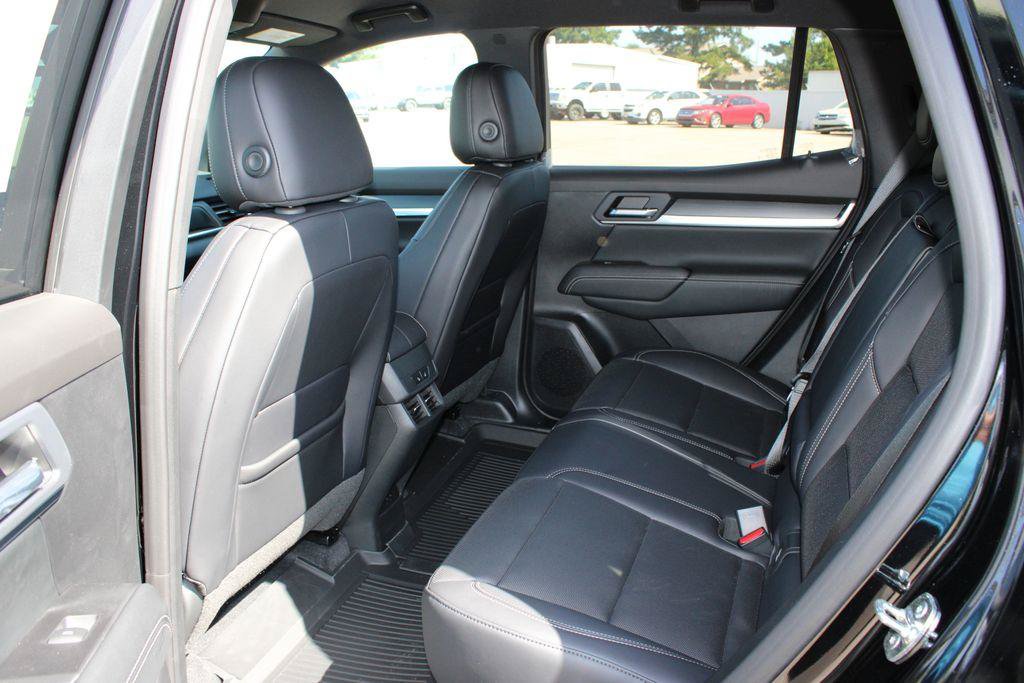 New 2027 GMC Terrain Elevation w/ Elevation Premium Package FWD image 7