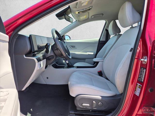 Used 2025 Hyundai Kona SEL FWD image 16