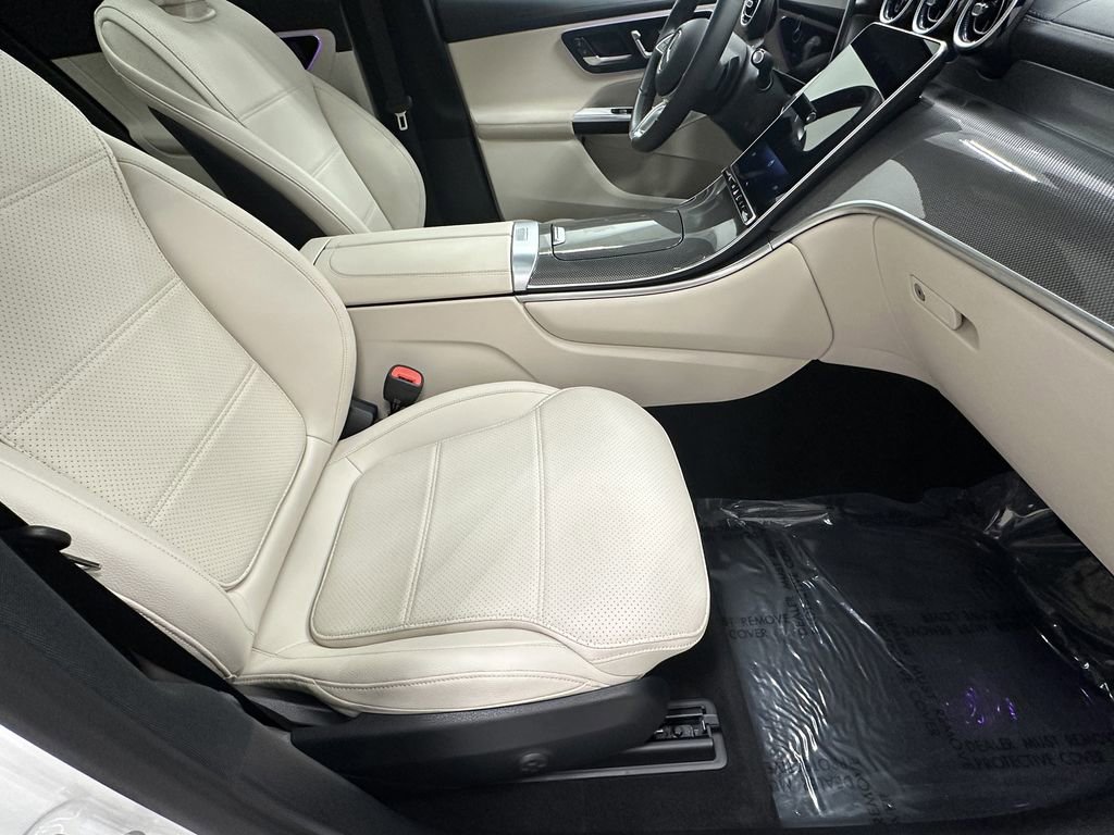 Certified 2025 Mercedes-Benz GLC 300 image 14