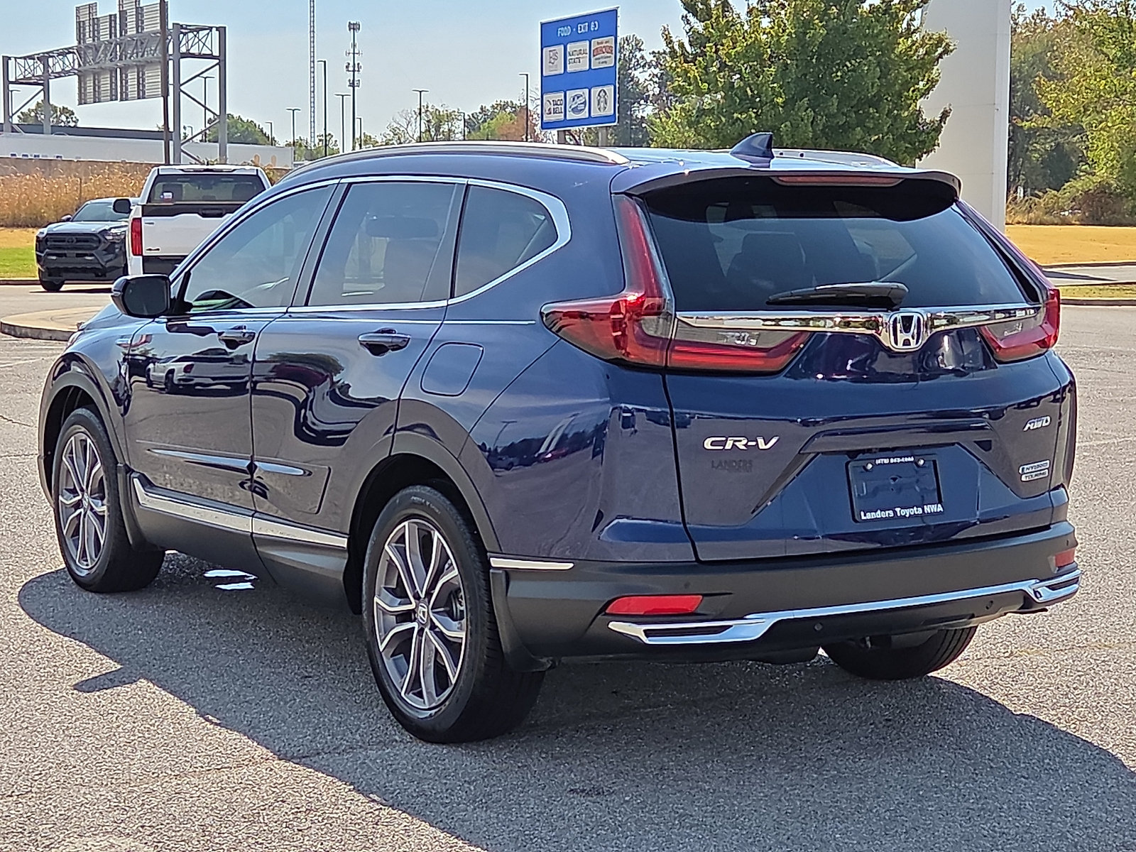 Used 2022 Honda CR-V Touring image 4