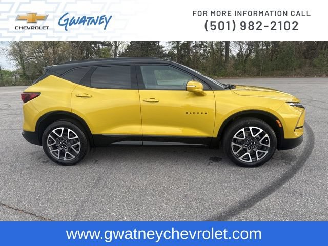 Used 2023 Chevrolet Blazer RS w/ LPO, Floor Liner Package FWD image 4
