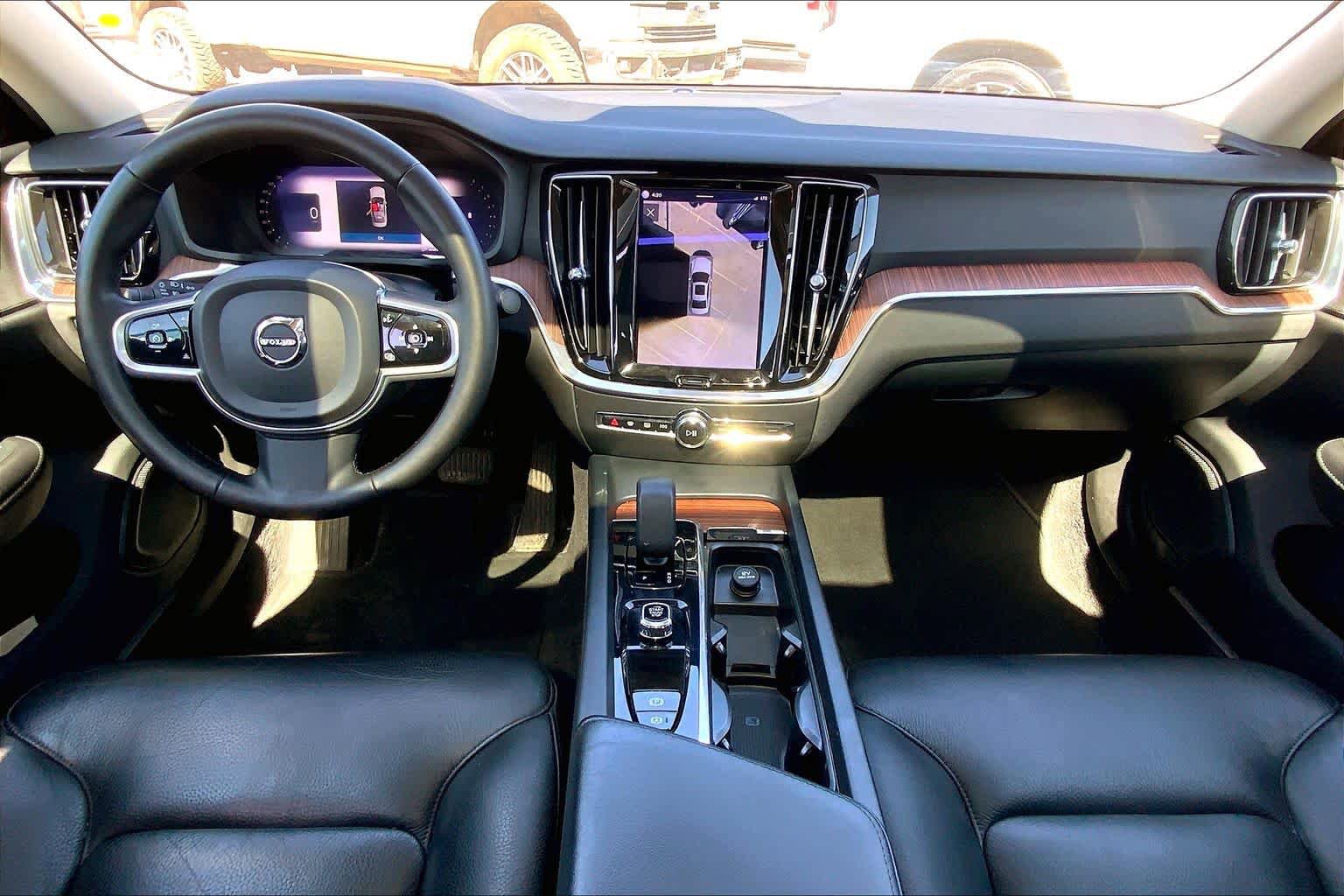 Used 2023 Volvo S60 B5 Plus AWD/4WD image 16