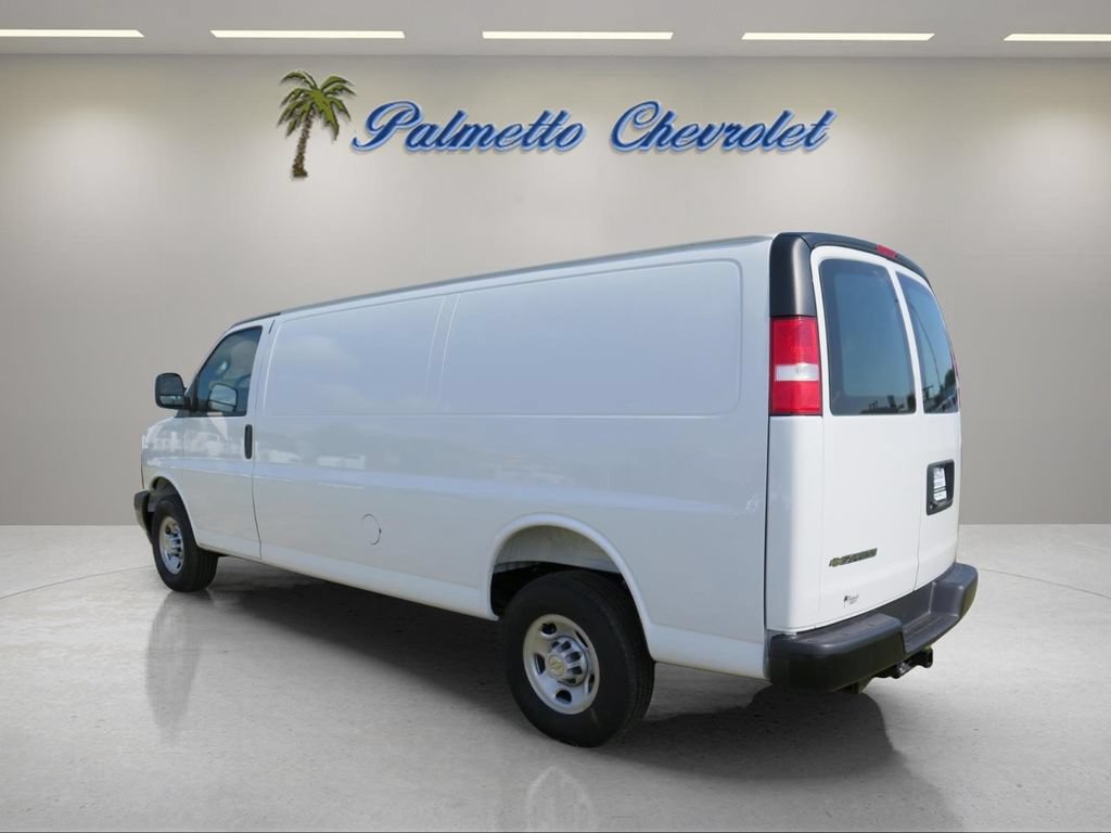 New 2026 Chevrolet Express 2500 Extended w/ Driver Convenience Package RWD image 4