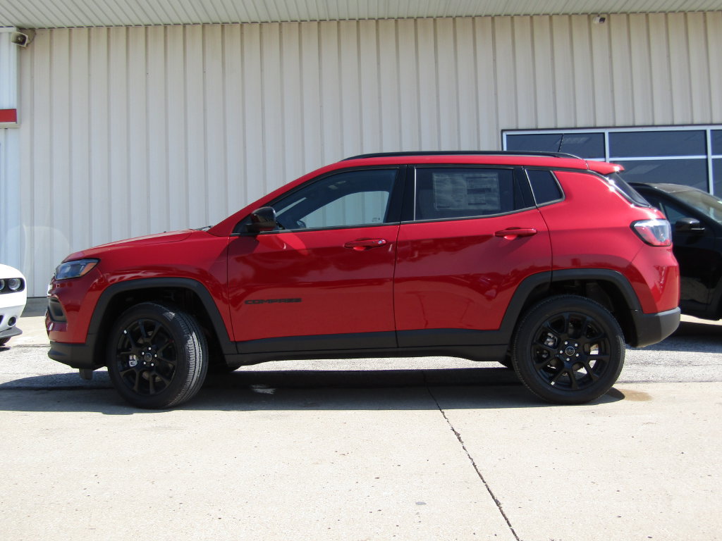 New 2026 Jeep Compass Latitude AWD/4WD image 11