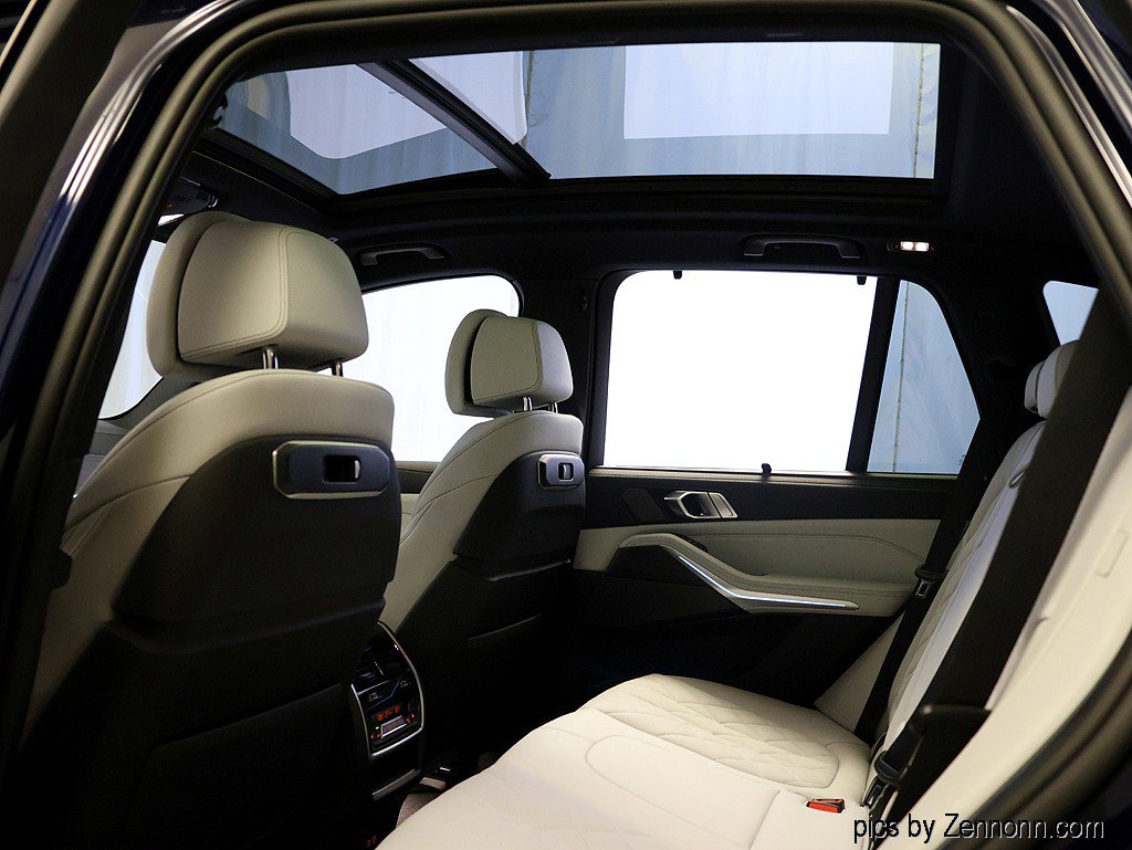 Used 2026 BMW X5 xDrive40i w/ Climate Comfort Package image 13